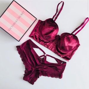 Victoria’s Secret lingerie set NWT 36B/panties: L